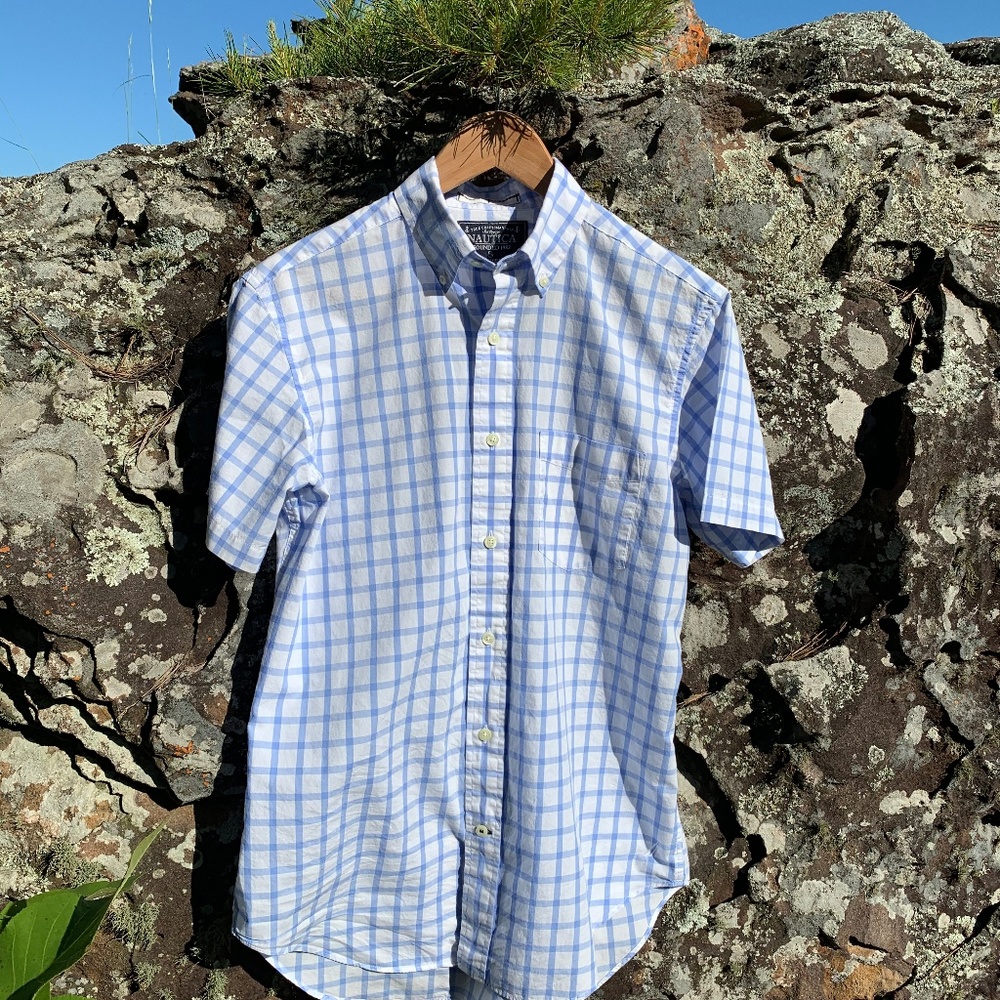 Nautica Men's short sleeve blue and white Sz small